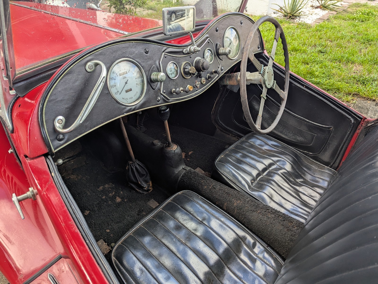 MG-TC-Roadster-1947-13