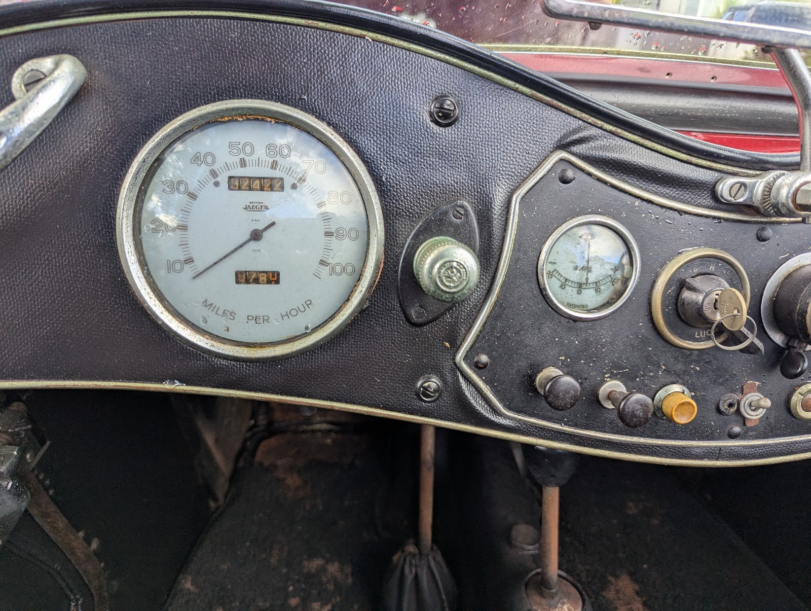 MG-TC-Roadster-1947-16