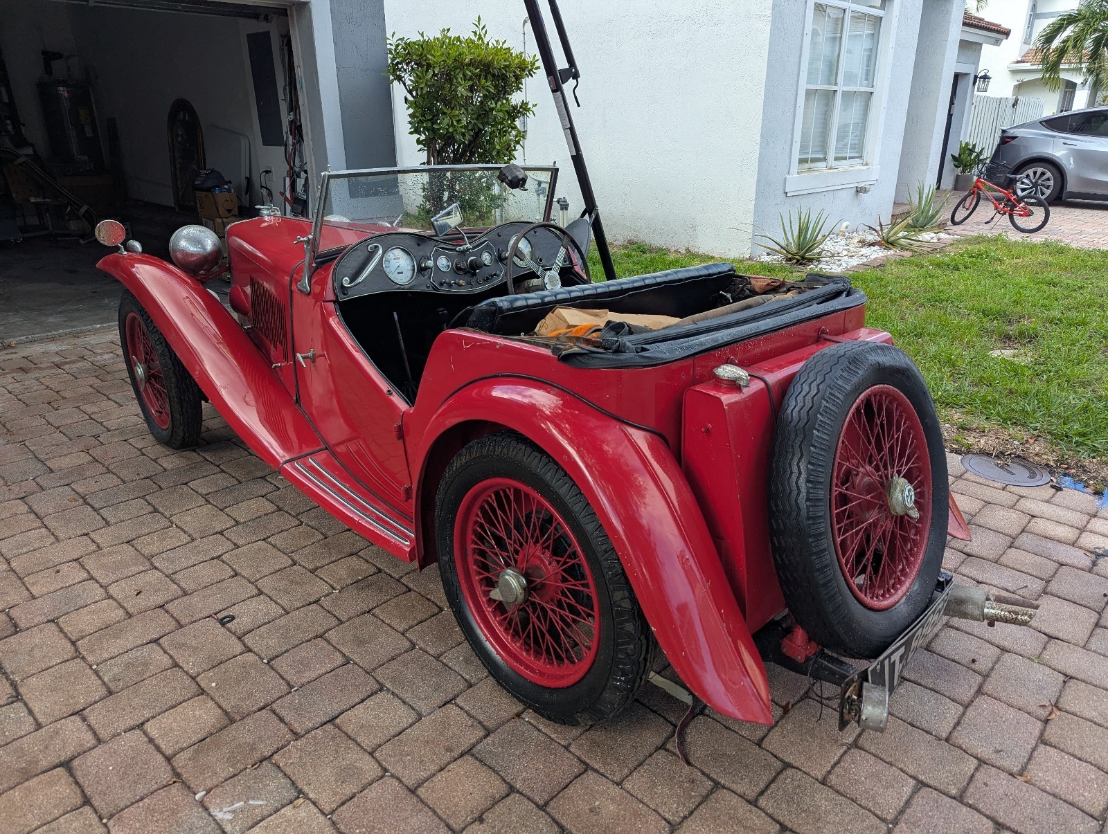 MG-TC-Roadster-1947-8