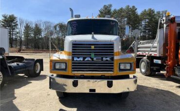 Mack-ch613-diesel-1991-yellow-1