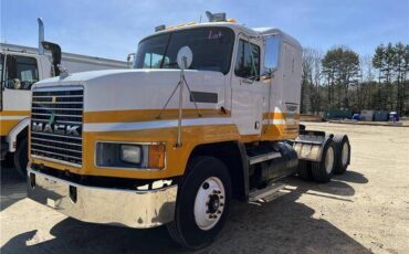 Mack-ch613-diesel-1991-yellow-16