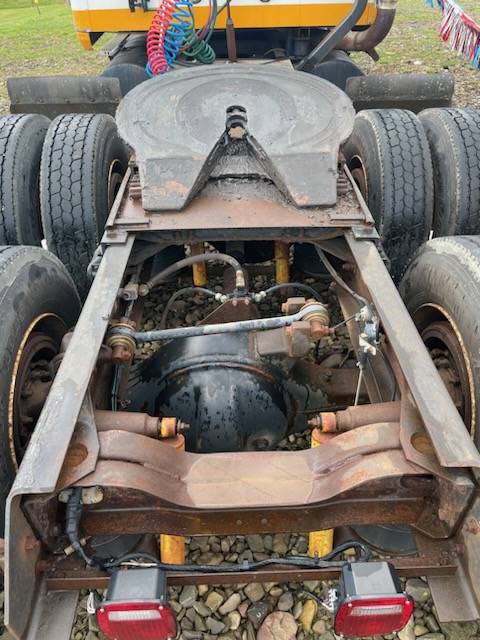 Mack-ch613-diesel-1991-yellow-4