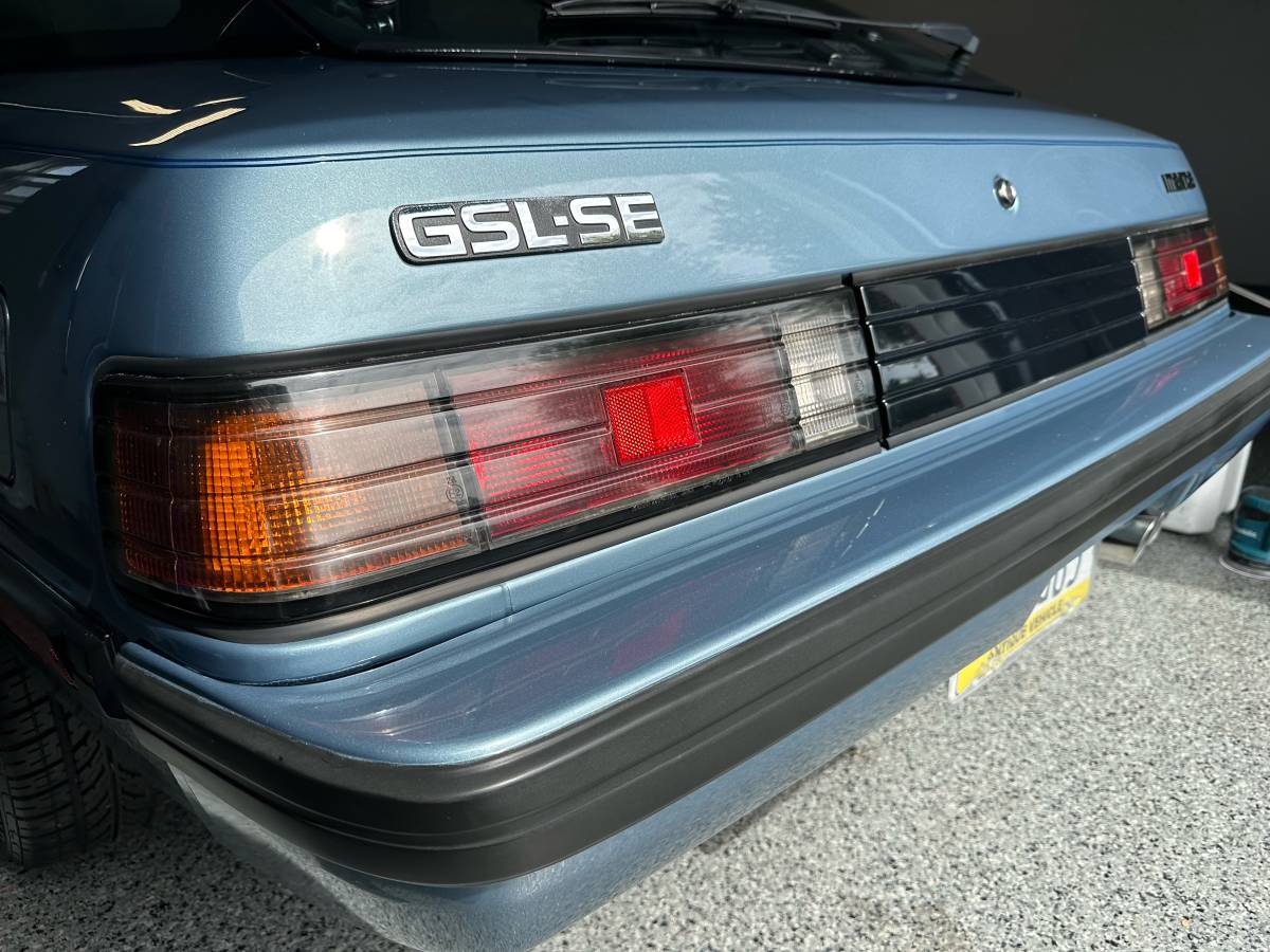 Mazda-1985-blue-12