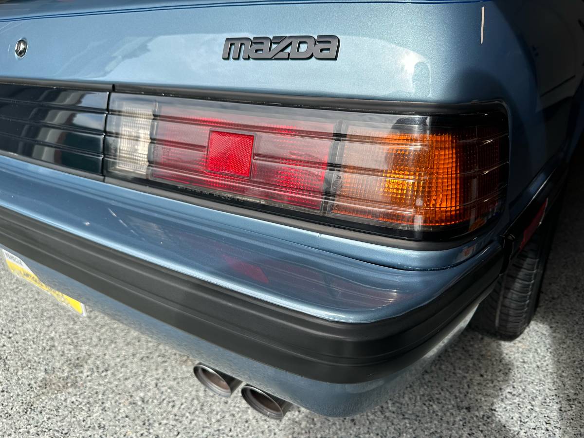 Mazda-1985-blue-13