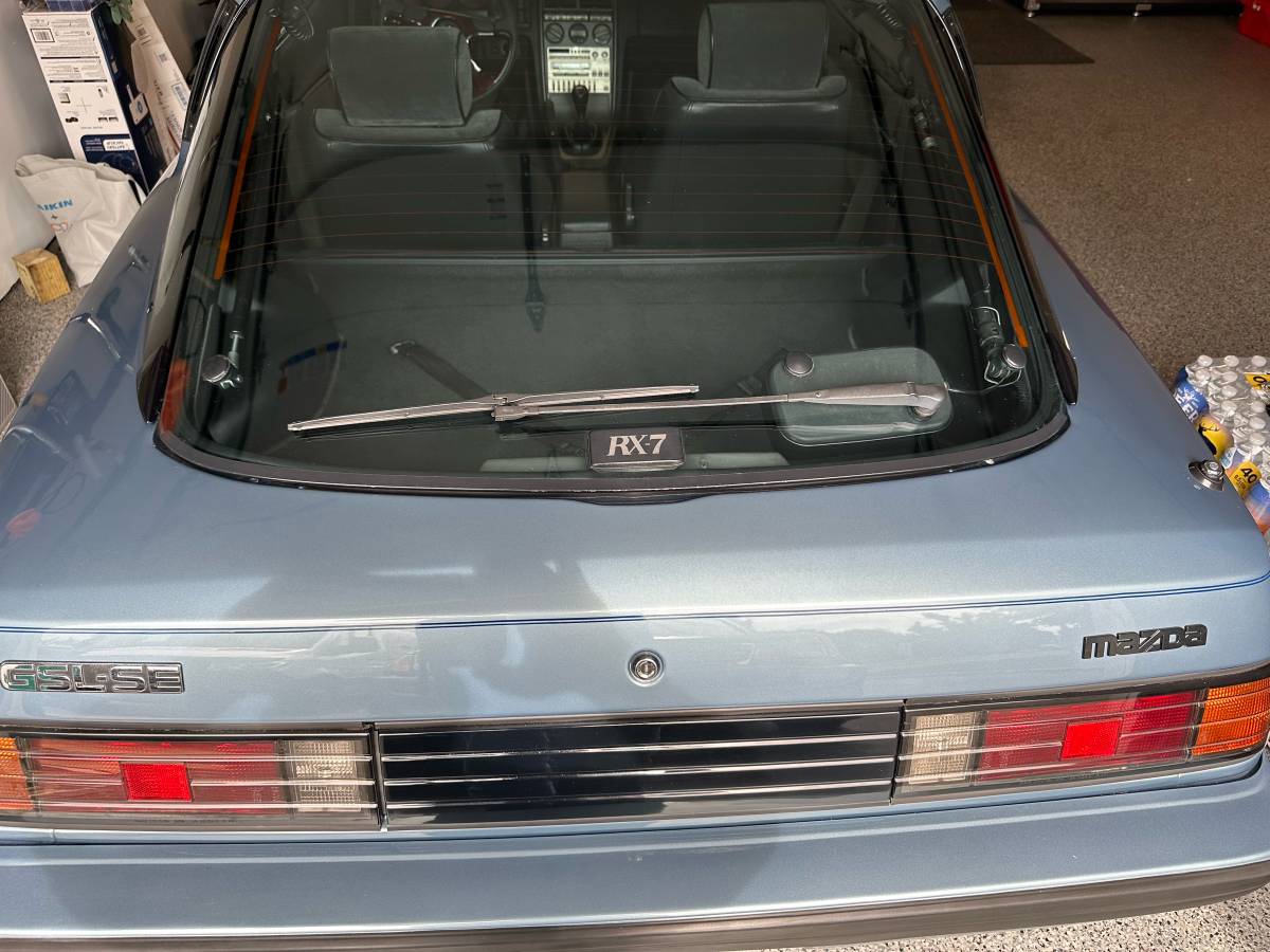 Mazda-1985-blue-14