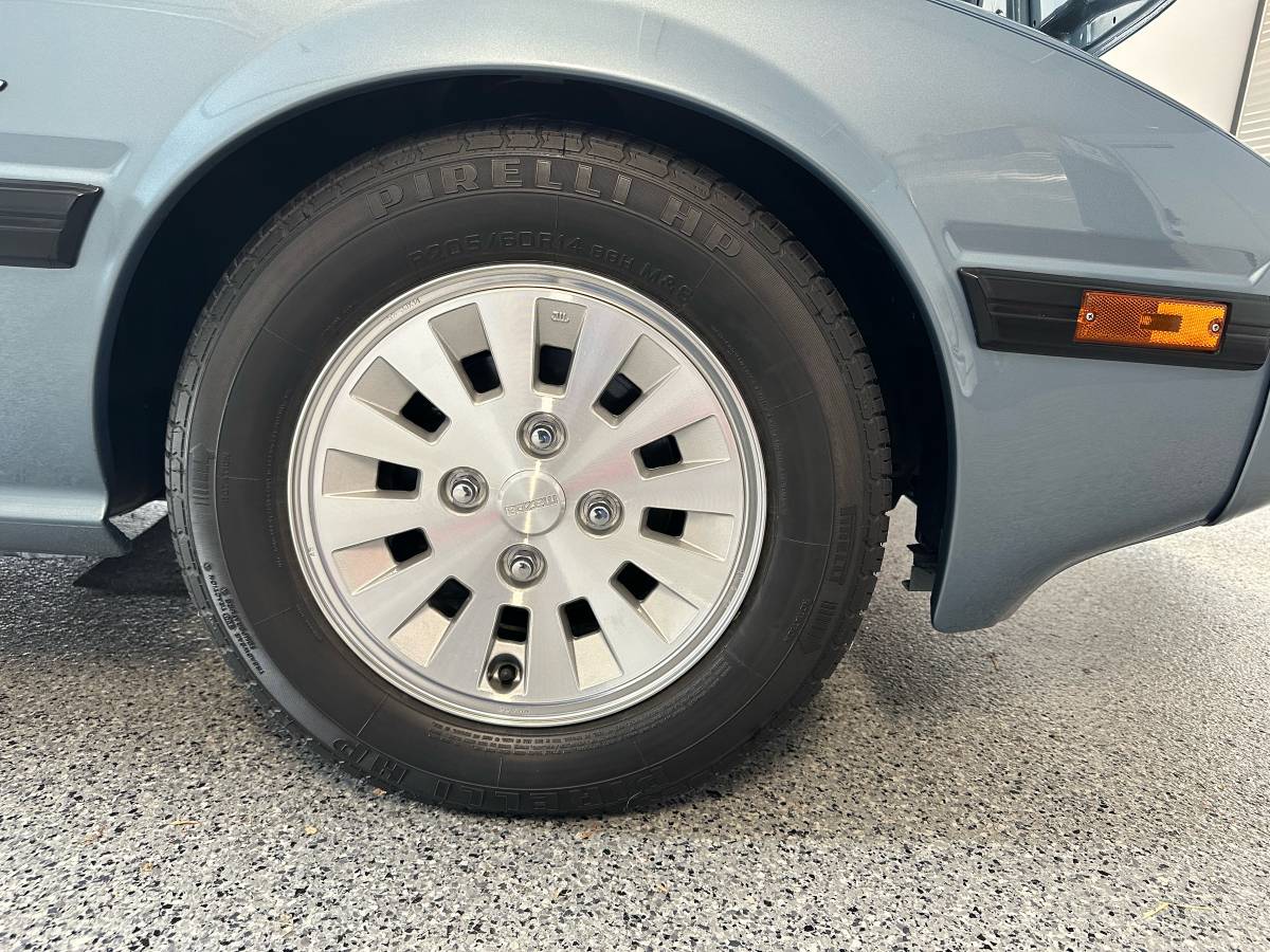 Mazda-1985-blue-9