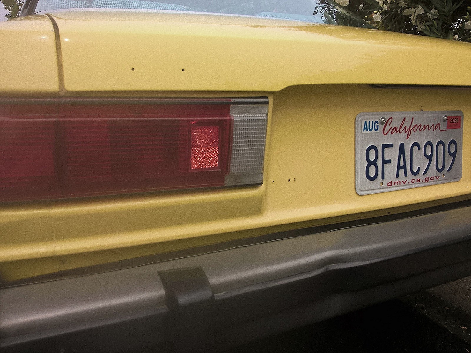 Mazda-626-1979-Coupe-13