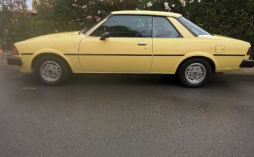 Mazda-626-1979-Coupe-4