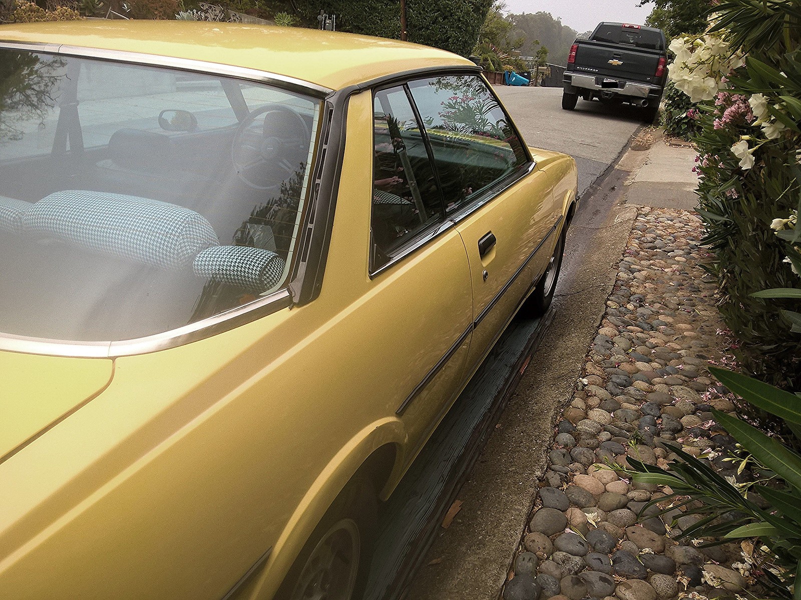 Mazda-626-1979-Coupe-7