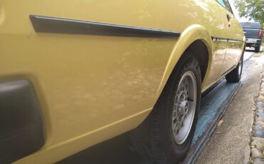 Mazda-626-1979-Coupe-8