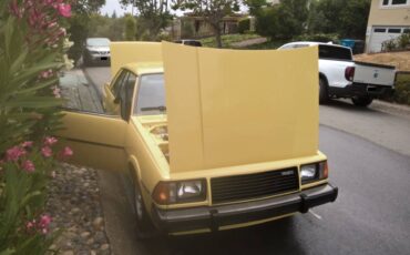 Mazda-626-1979-yellow-1