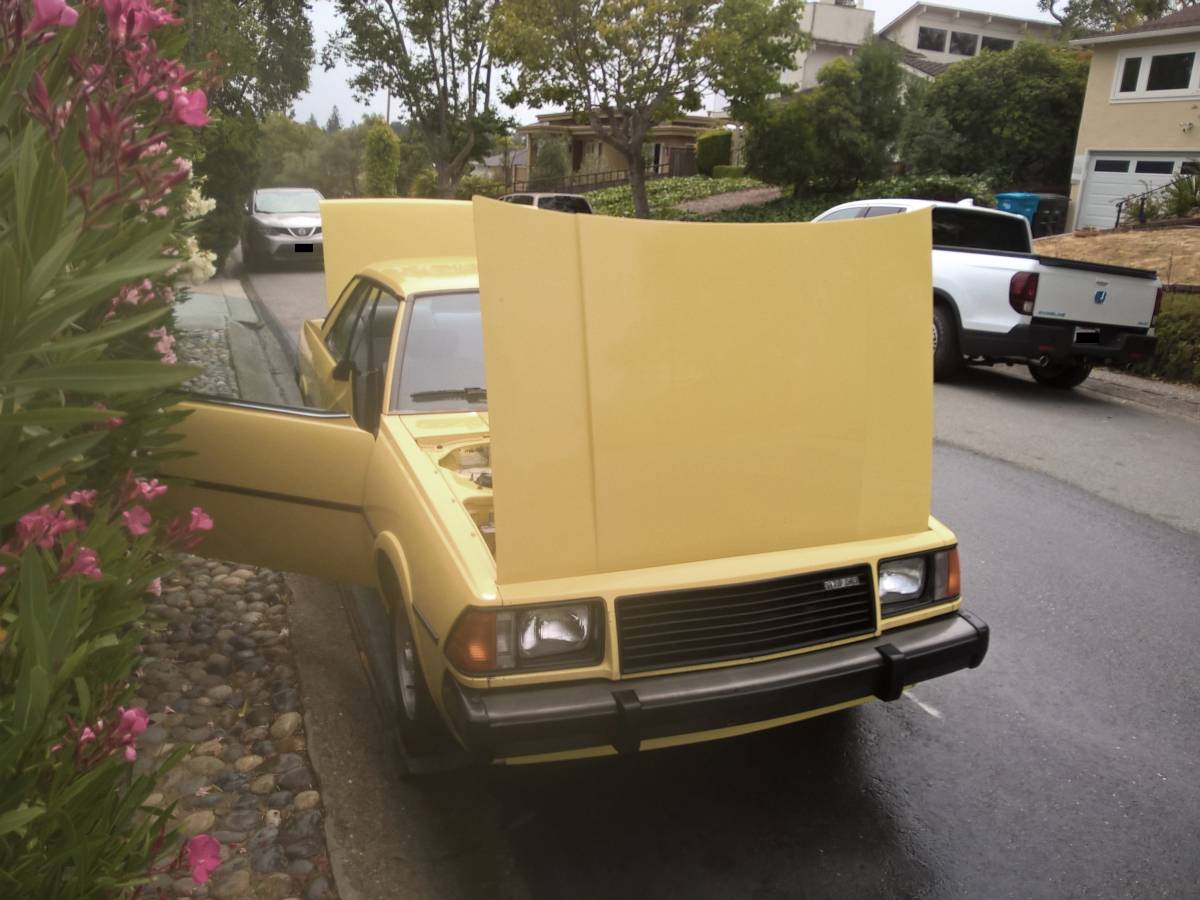 Mazda-626-1979-yellow-1