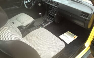 Mazda-626-1979-yellow-9
