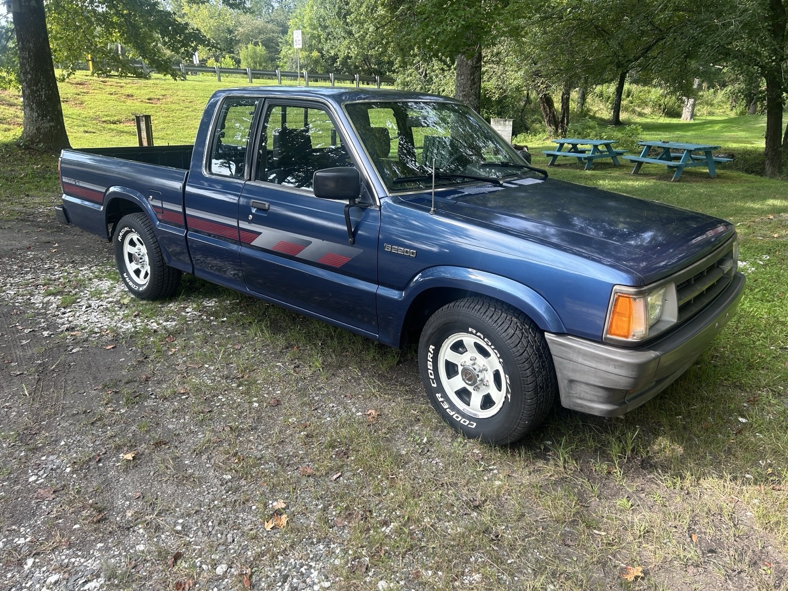 Mazda-B-Series-Pickups-1989-11