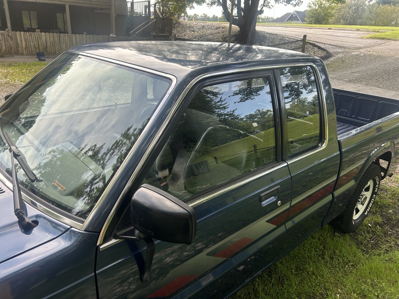 Mazda-B-Series-Pickups-1989-13