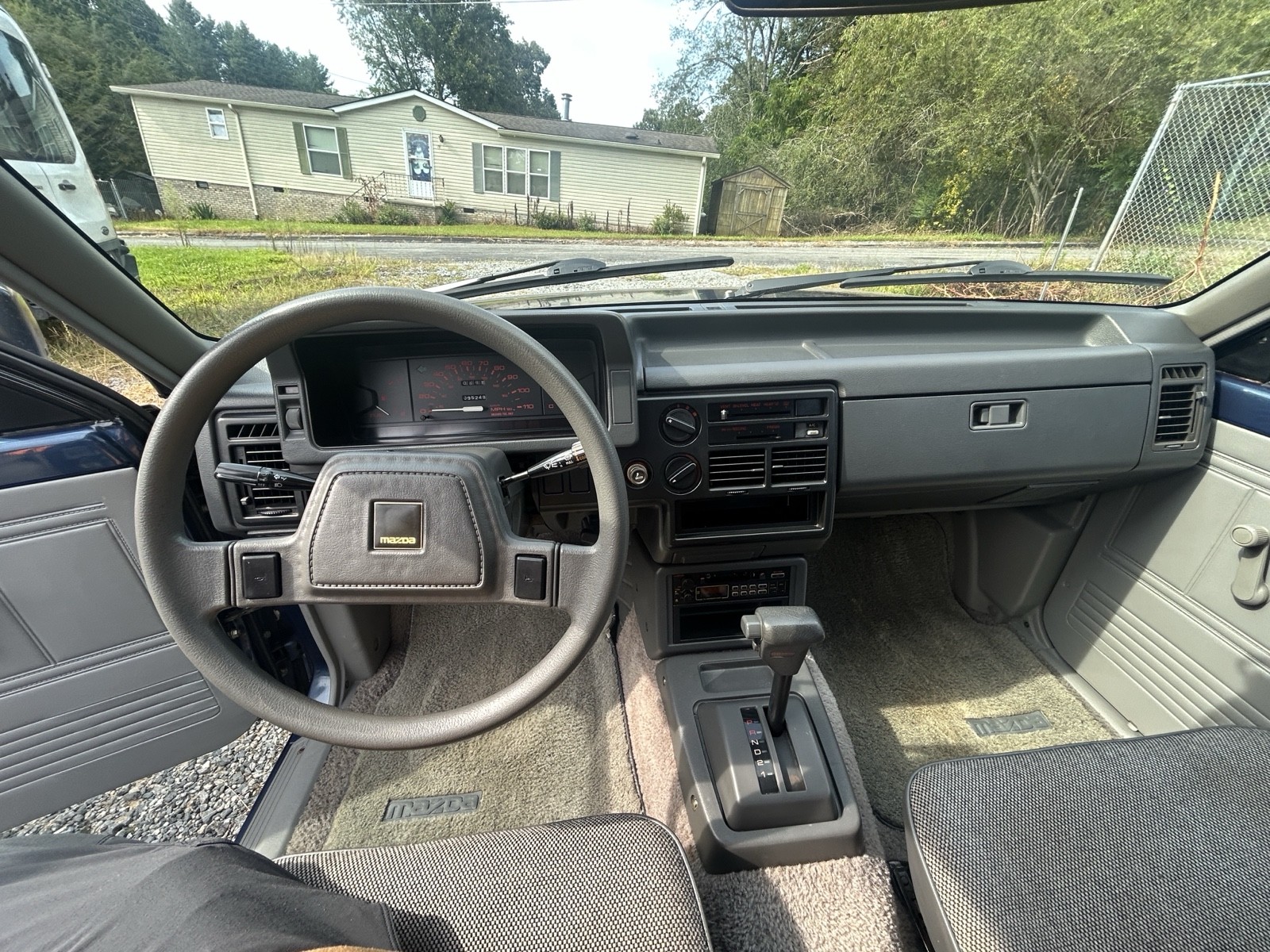 Mazda-B-Series-Pickups-1989-15