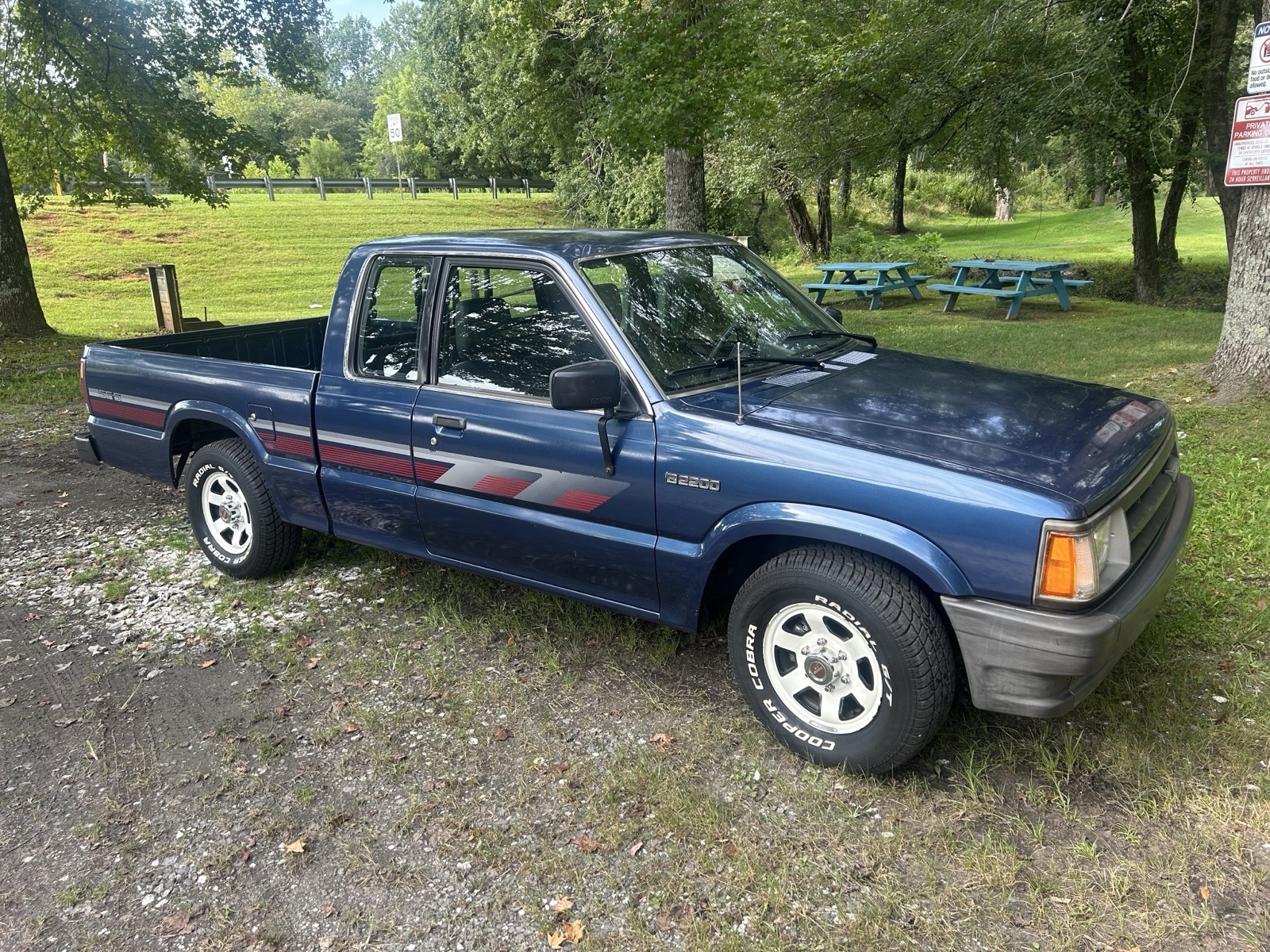 Mazda-B-Series-Pickups-1989-4