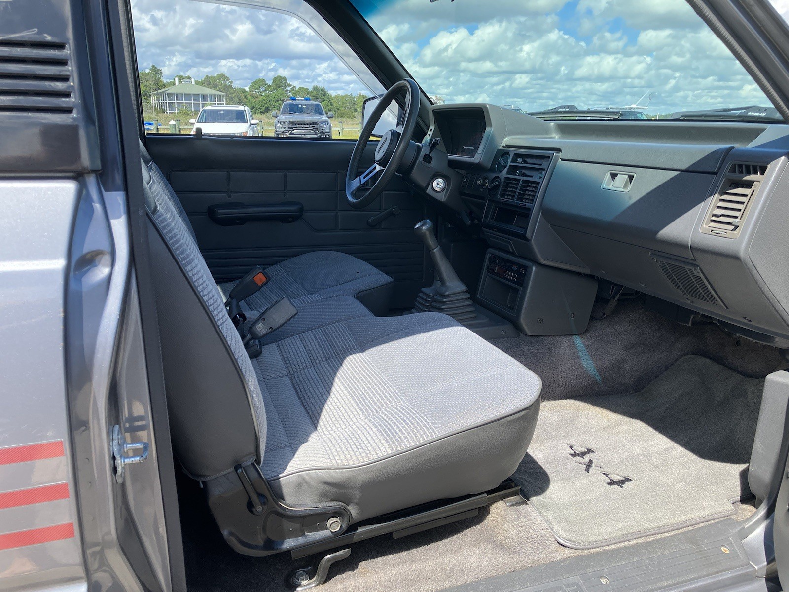 Mazda-B-Series-Pickups-1990-Standard-Cab-Pickup-14