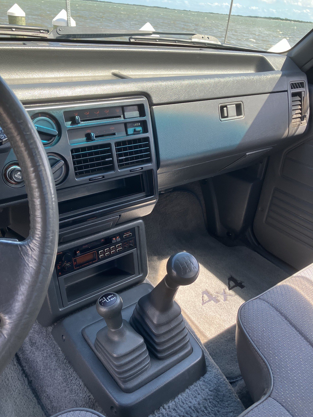 Mazda-B-Series-Pickups-1990-Standard-Cab-Pickup-16