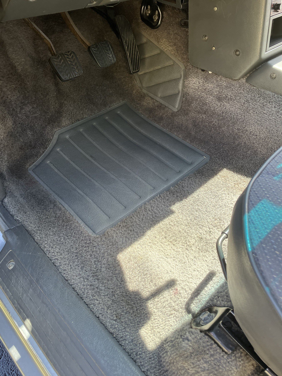 Mazda-B-Series-Pickups-1990-Standard-Cab-Pickup-18