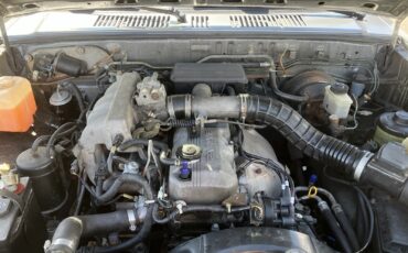 Mazda-B-Series-Pickups-1990-Standard-Cab-Pickup-23