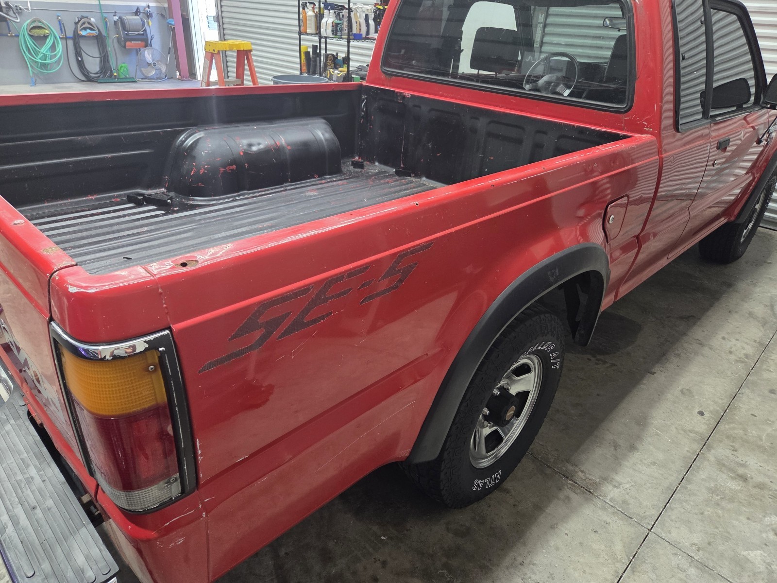 Mazda-B-Series-Pickups-1991-13