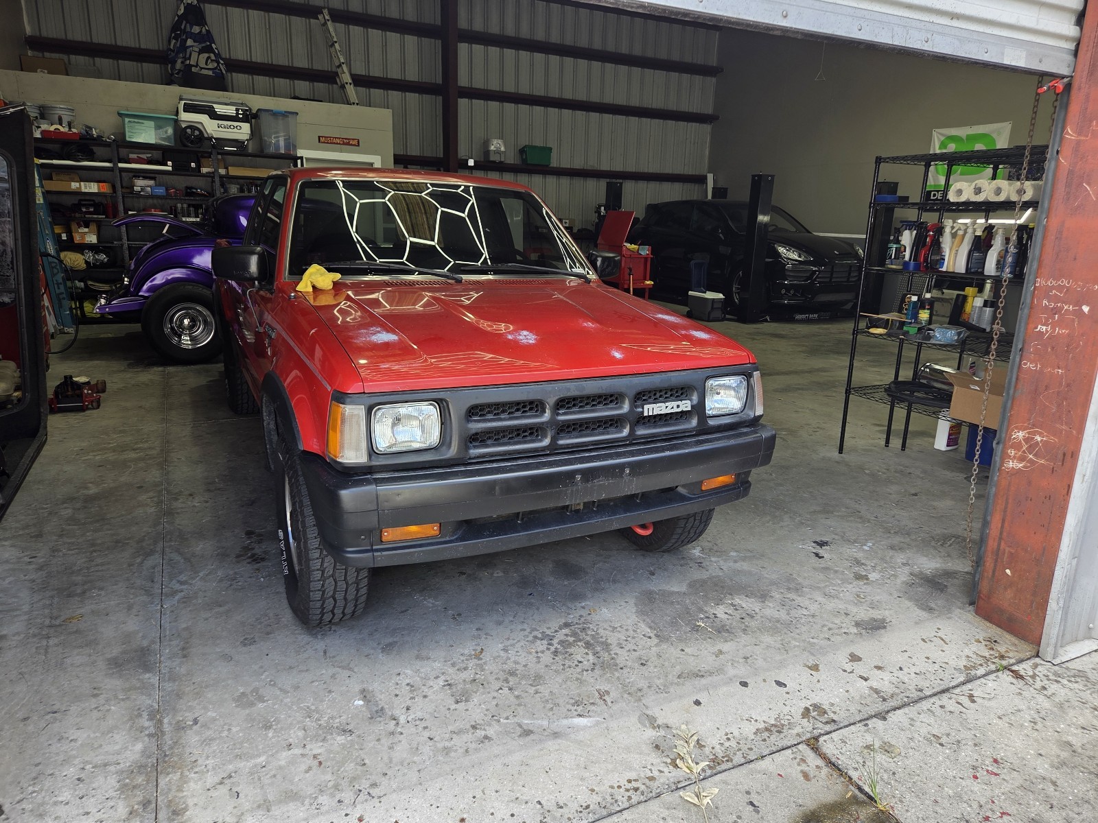 Mazda-B-Series-Pickups-1991-3