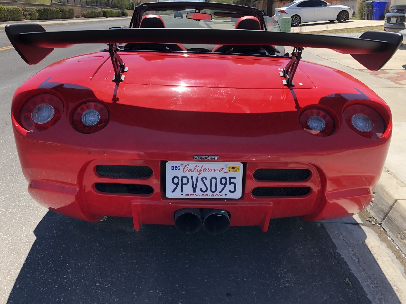 Mazda-MX-5-Miata-1991-Convertible-4