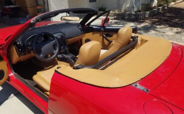 Mazda-MX-5-Miata-1994-Convertible-3