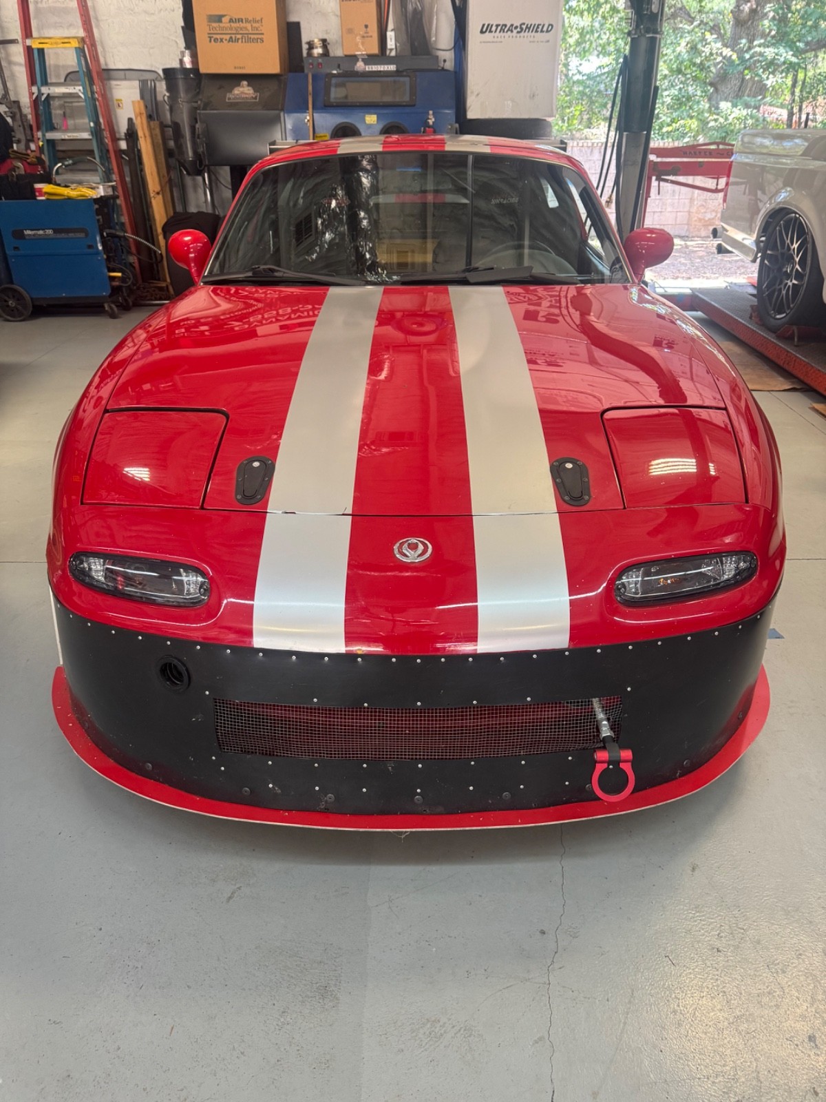 Mazda-MX-5-Miata-1995-Convertible-2
