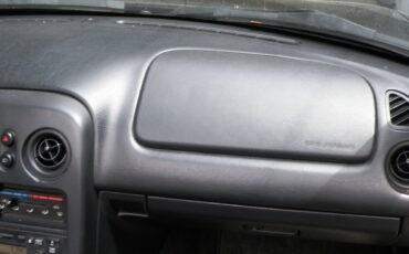 Mazda-MX-5-Miata-1996-Convertible-21