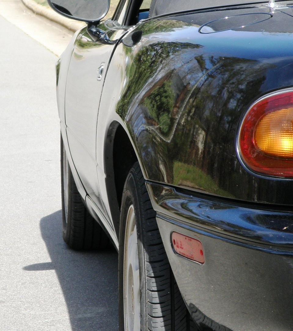 Mazda-MX-5-Miata-1996-Convertible-26