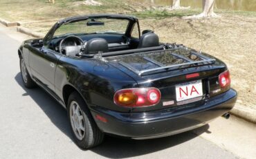 Mazda-MX-5-Miata-1996-Convertible-6
