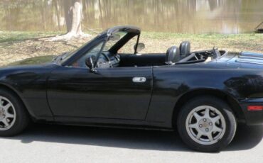 Mazda-MX-5-Miata-1996-Convertible-7