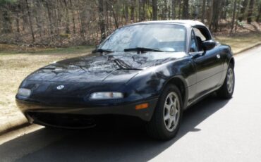 Mazda-MX-5-Miata-1996-Convertible-9