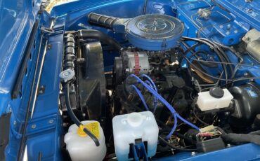 Mazda-Pickup-1974-skyish-blue-black-2