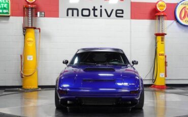 Mazda-RX-7-1982-4