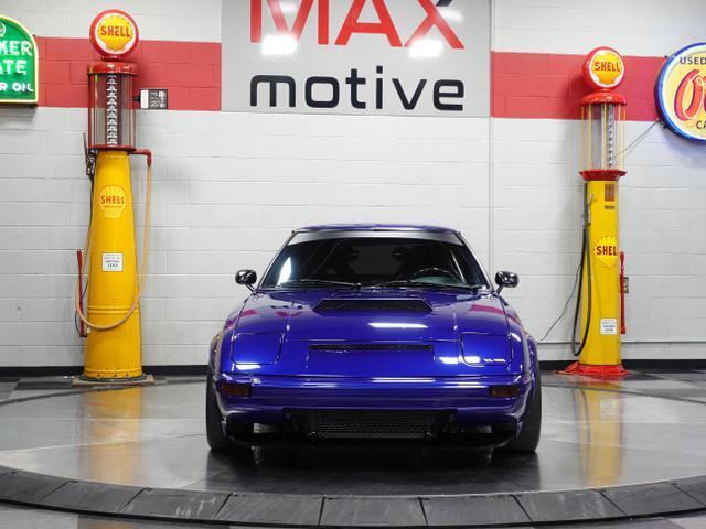Mazda-RX-7-1982-4