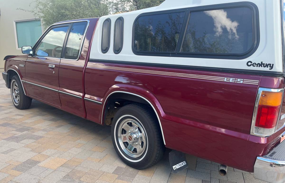 Mazda-b-series-2600i-cab-plus-1992-red-1