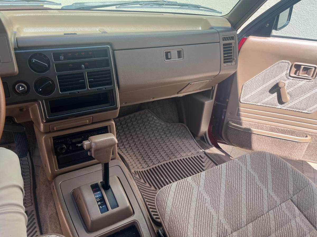 Mazda-b-series-2600i-cab-plus-1992-red-18