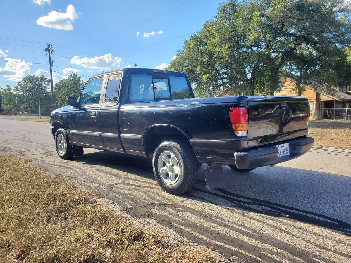 Mazda-b2300-1995-black-12