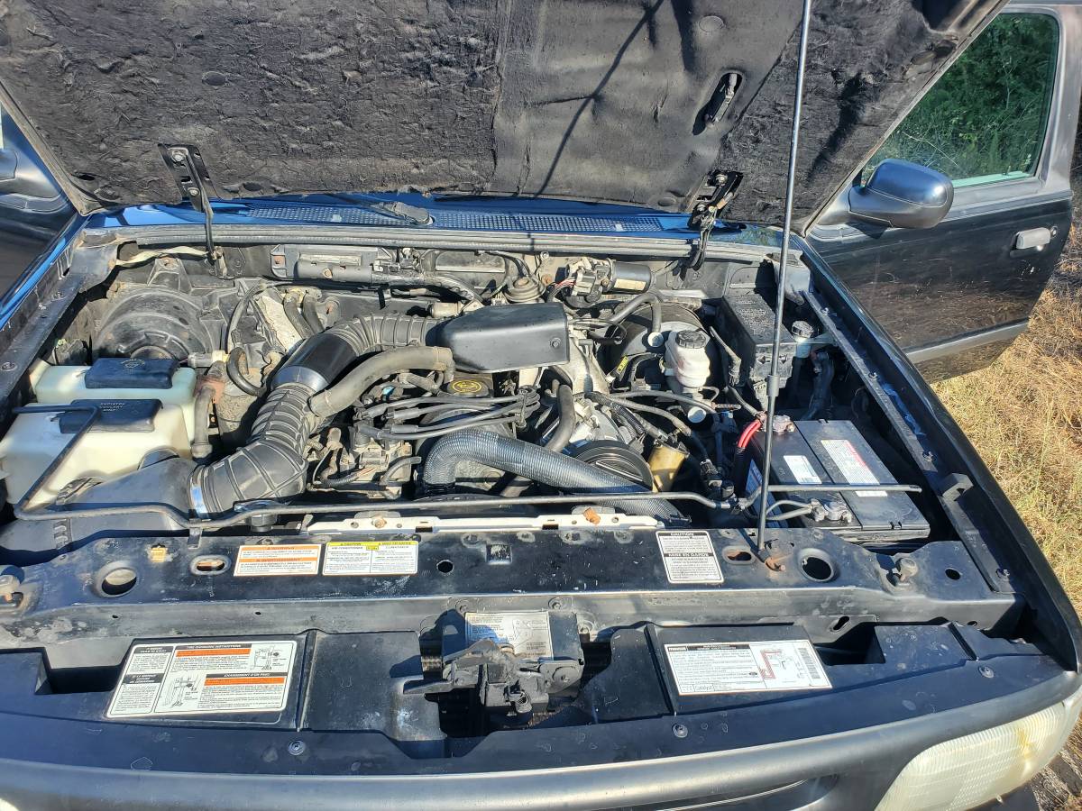 Mazda-b2300-1995-black-2