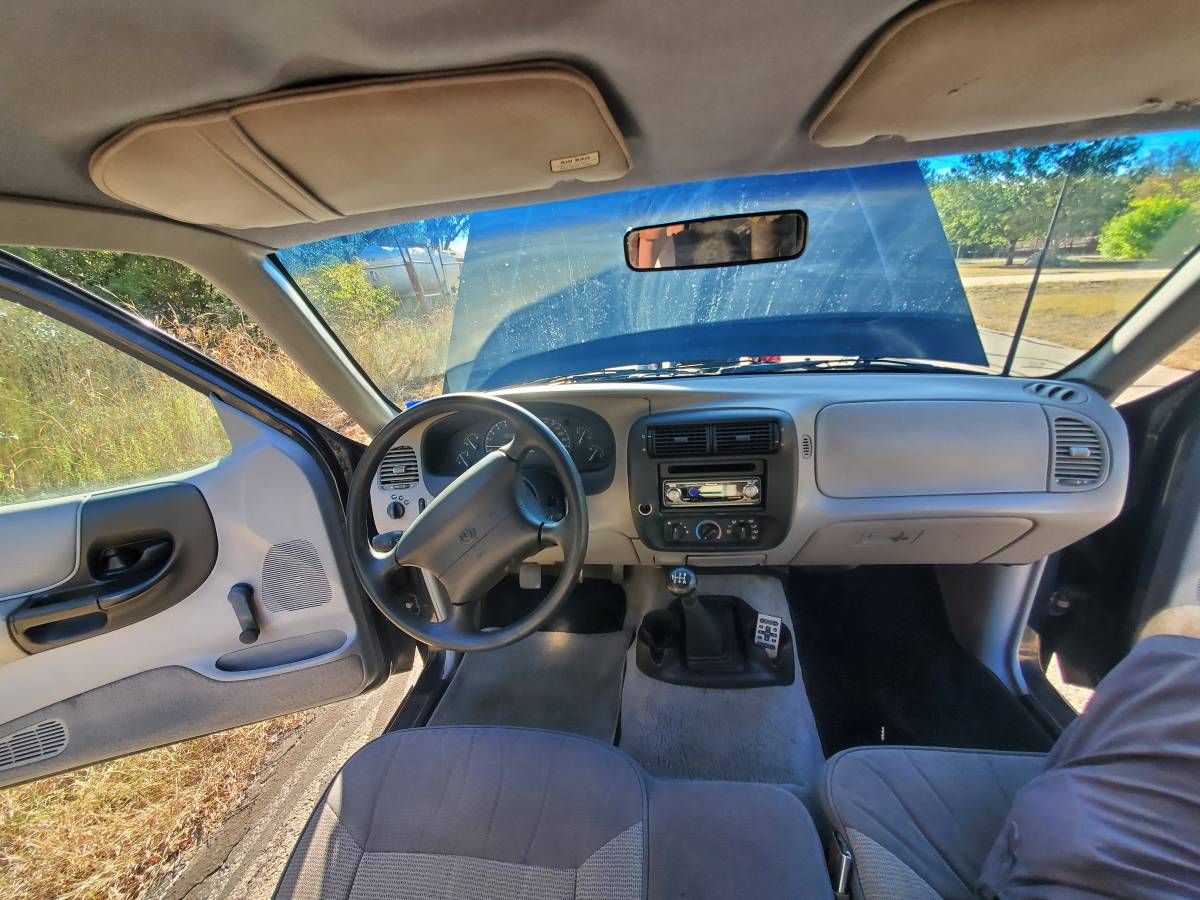 Mazda-b2300-1995-black-3