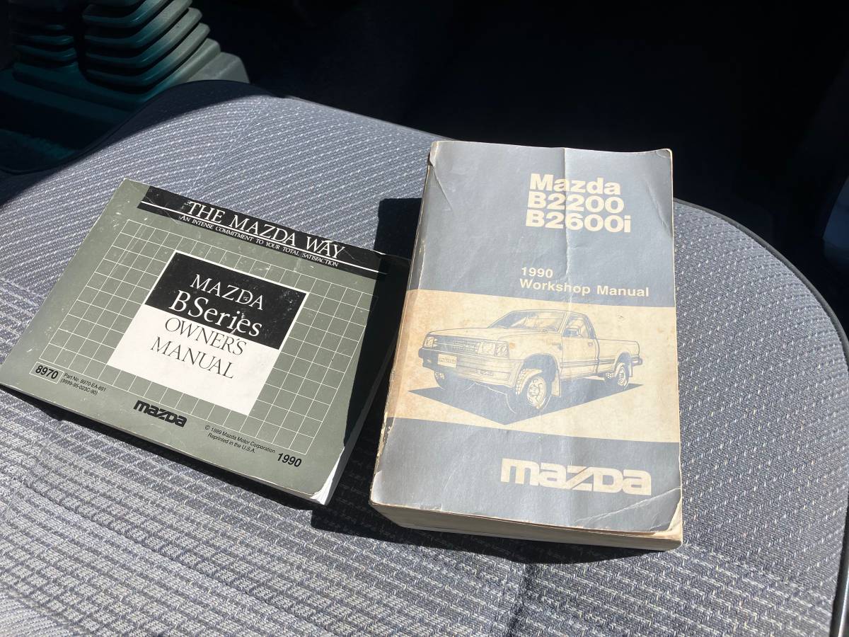 Mazda-b2600i-1990-grey-5