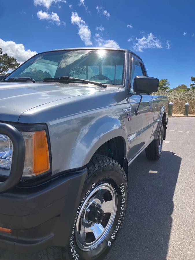 Mazda-b2600i-1990-grey-8
