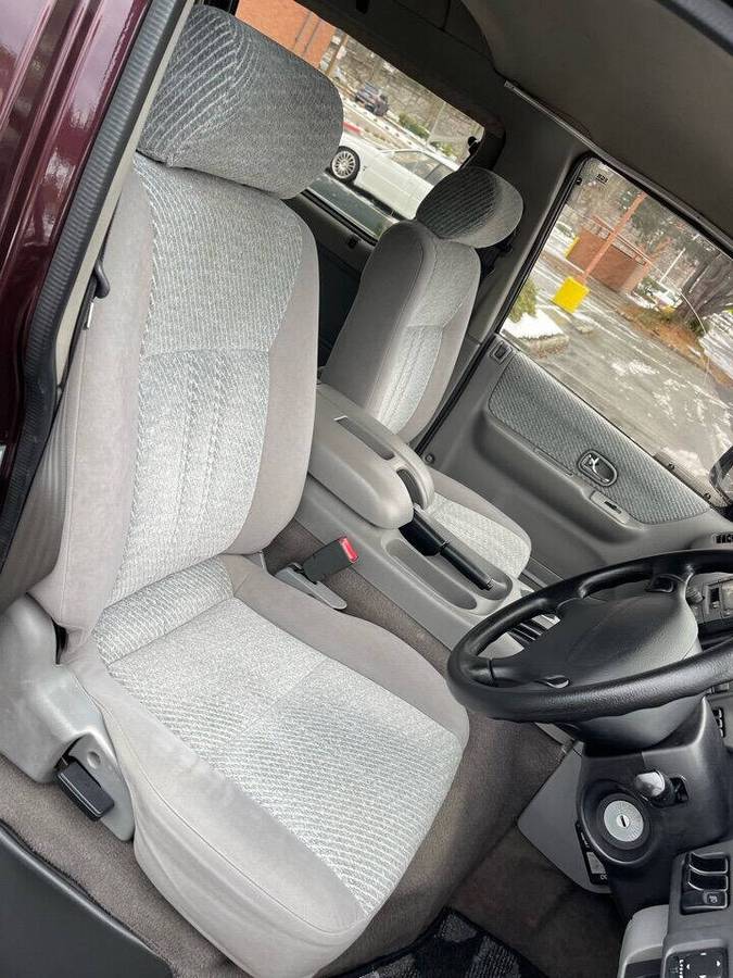 Mazda-bongo-friendee-diesel-1995-purple-16