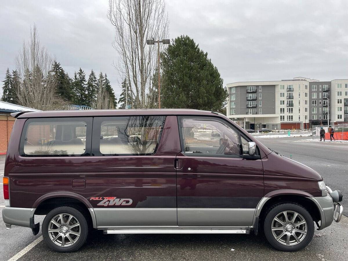 Mazda-bongo-friendee-diesel-1995-purple-2