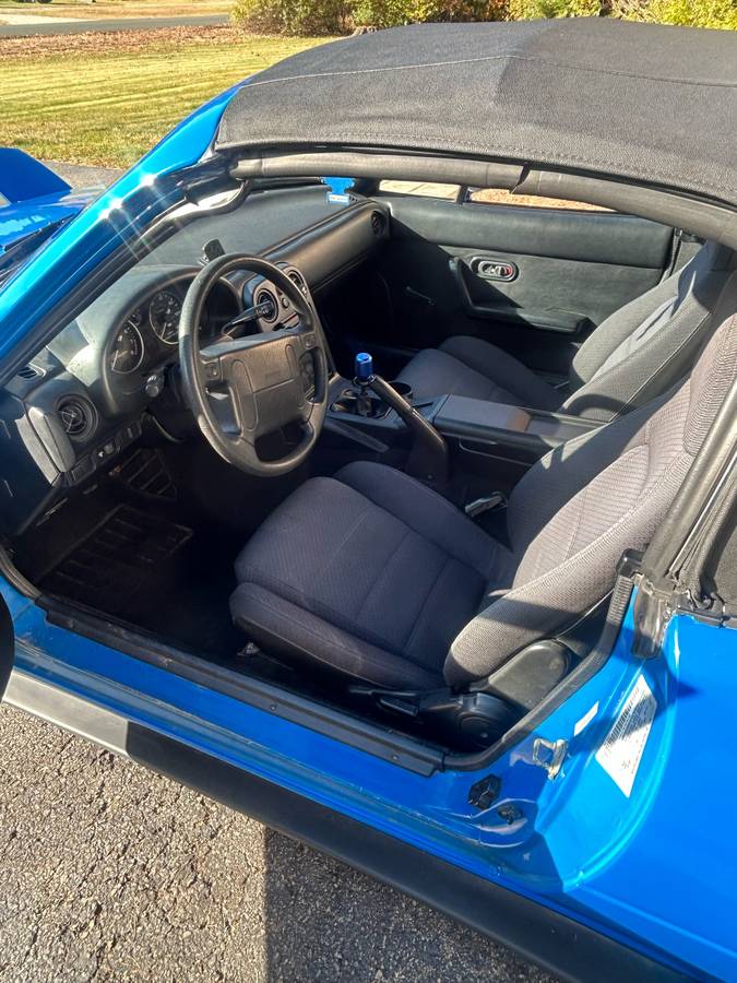 Mazda-miata-1990-blue-2