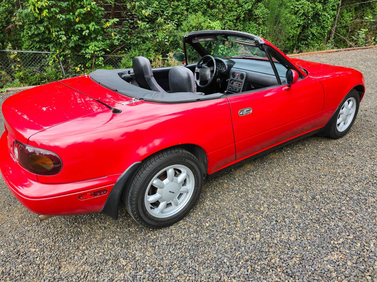 Mazda-miata-1991-red-9