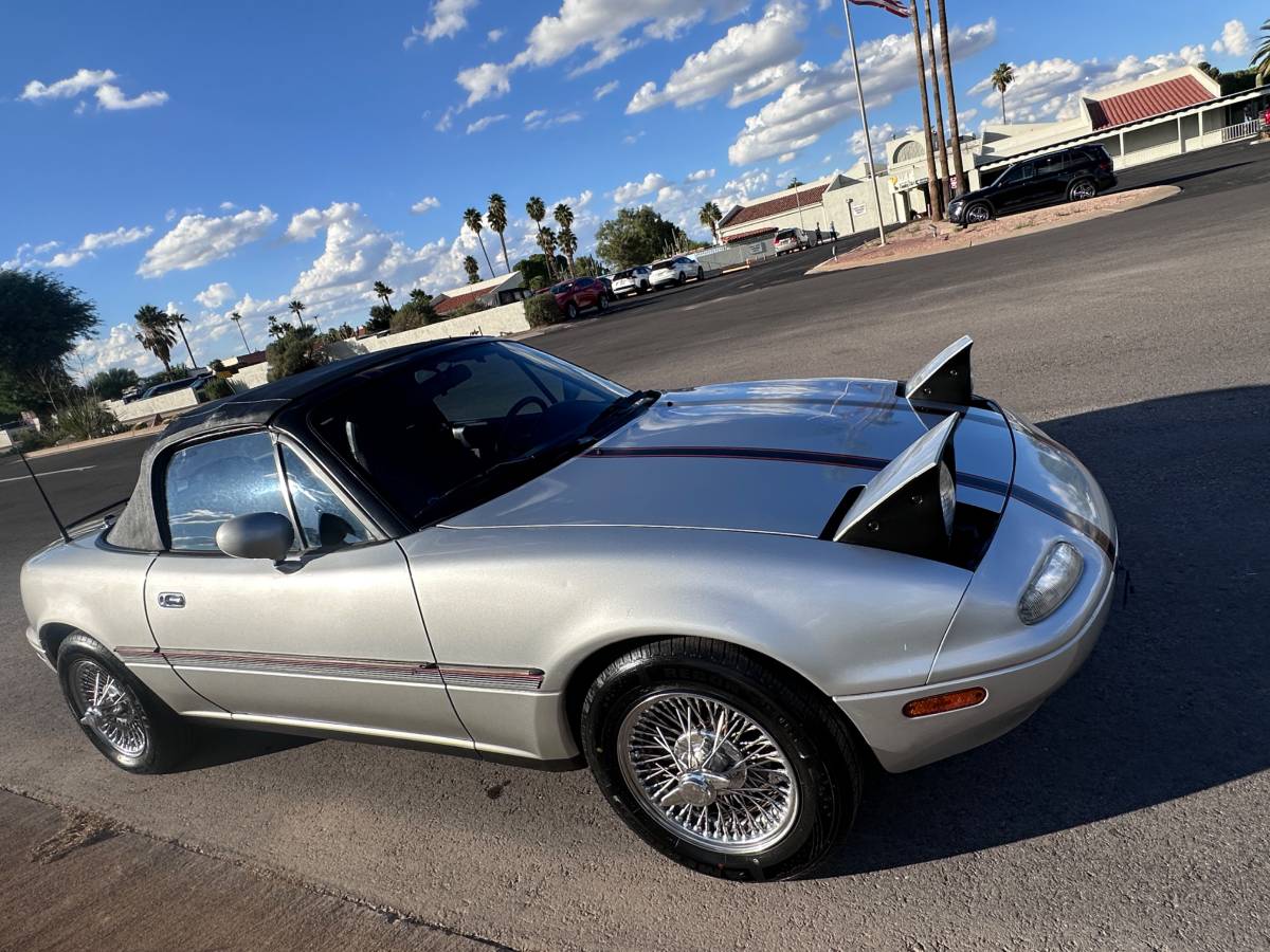 Mazda-miata-1991-silver-17
